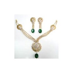 Necklace 02